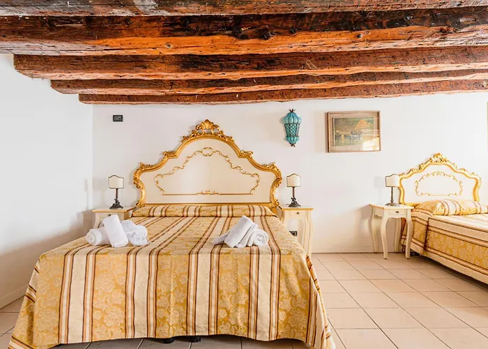Casa Leone- Cozy And Central Accommodation In Venice