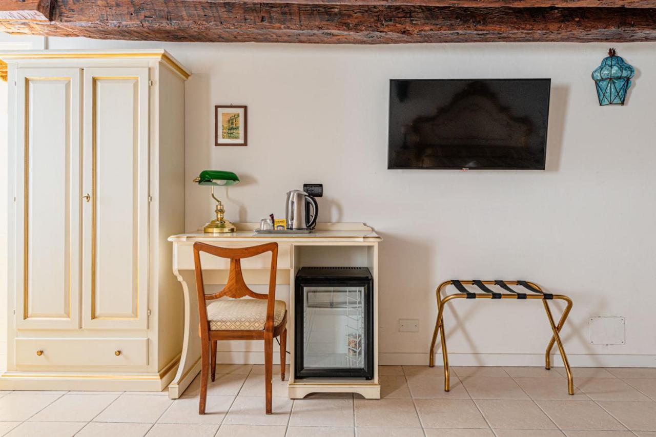 Casa Leone- Cozy And In *
